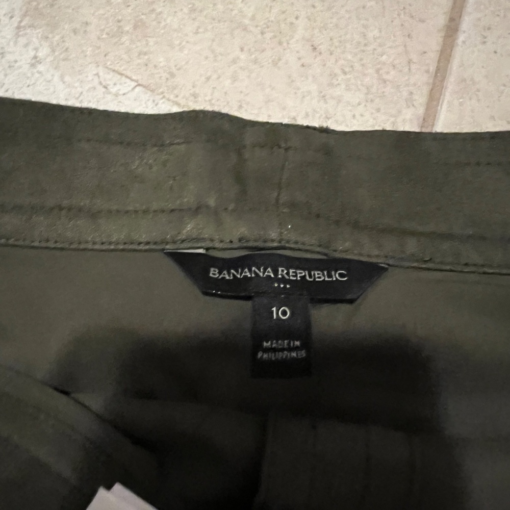 Banana Republic faux suede skirt - Picture 2 of 2
